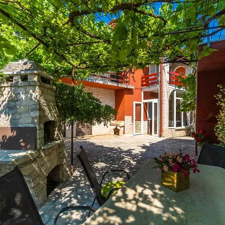 Apartment Stari