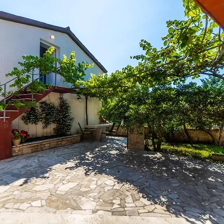 Stari Apartment